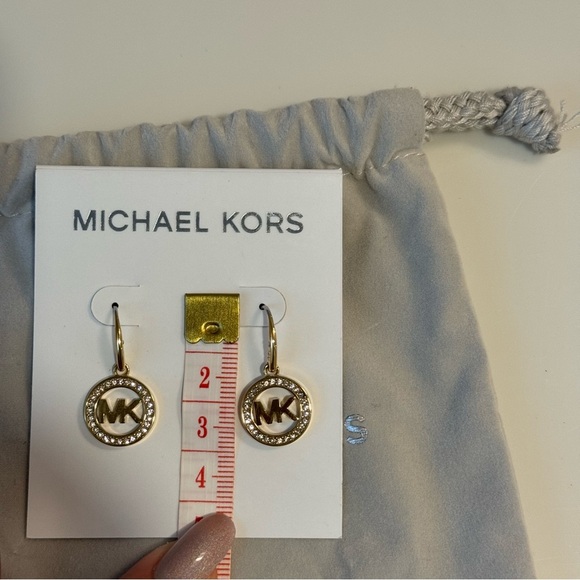 Michael Kors dangle earrings - Picture 5 of 5